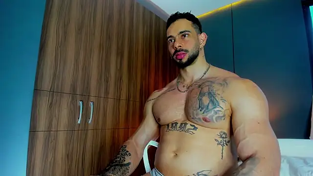 Chat +18 de massimo_visconti ao vivo