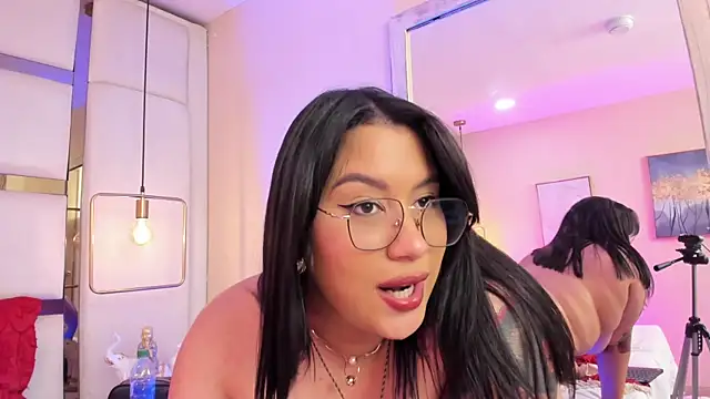 Chat +18 de elizavenus ao vivo
