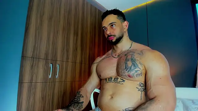 Chatroom XXX en direct de massimo_visconti