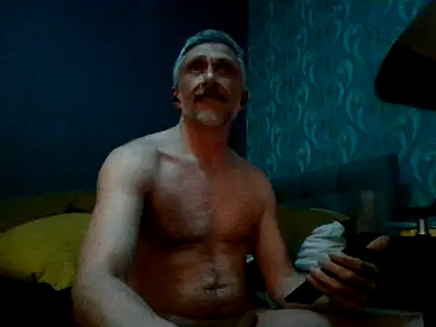 your-new-hoT-uncle Webcam Show