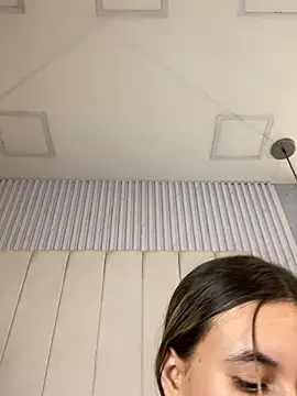 JuliaColemann Adlı Modelin Canlı XXX Sohbeti