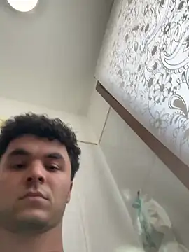 giovanni5281 Show in webcam