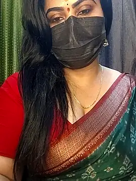 Anushka_flower Adlı Modelin Web Kamerası Şovu