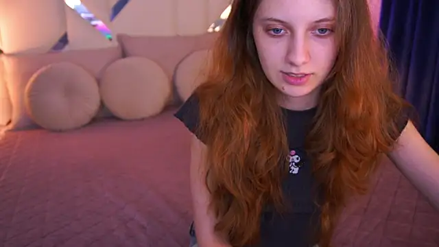 CuteeFoxy 现场XXX聊天