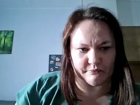 OpheliaMilf 现场XXX聊天