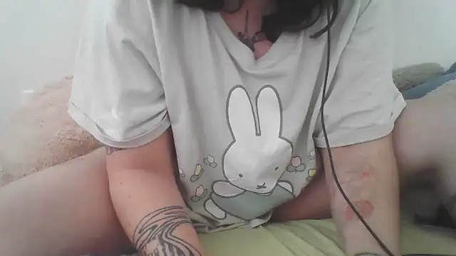 LovelyEden 现场XXX聊天