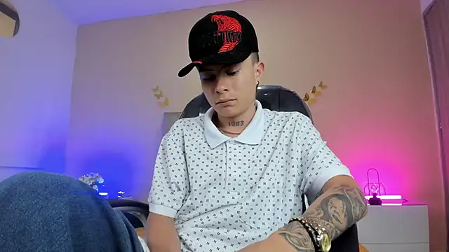 Nascary_Fox: απευθείας συνομιλία ΧΧΧ