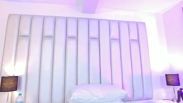 aandreaperez Adlı Modelin Canlı XXX Sohbeti