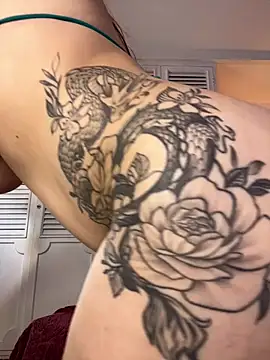 EmmaaCastro 现场XXX聊天