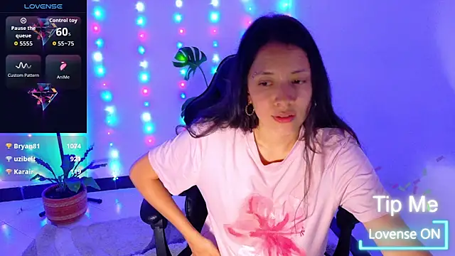 Sarasavage Live XXX-Chat