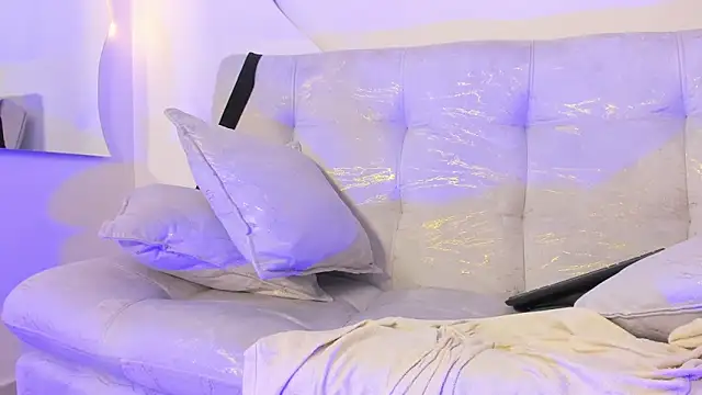 Show modela Aohomlester_ na web-kameri