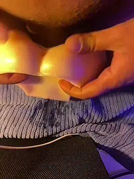 daddyvibes élő XXX-chatje