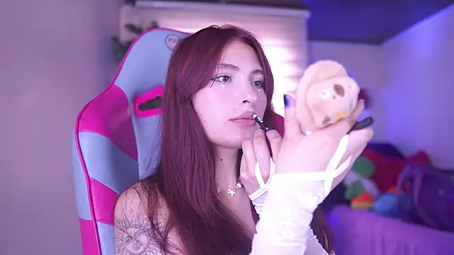 Rebecah_1 Adlı Modelin Canlı XXX Sohbeti