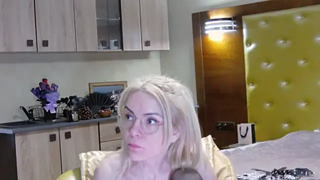 Chat +18 de DomCaprisse ao vivo