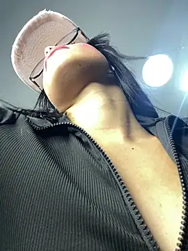 lesly_cutee – Naživo XXX chat