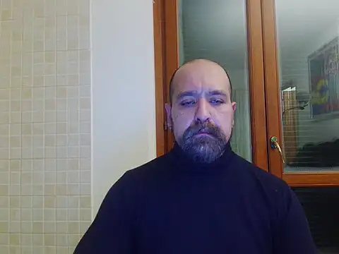 AMIRDIB2025 Show in webcam