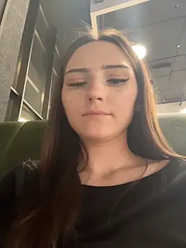 AnitaFly: απευθείας συνομιλία ΧΧΧ