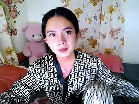 Pokazy przed kamerką – devine_goddess