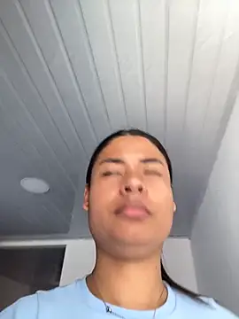 Chat XXX en directo de Romie_rous