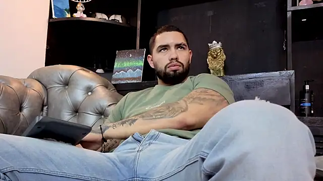 Show modela matteosantos na web-kameri