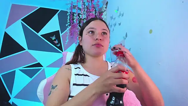 little_emma0 Live XXX-Chat