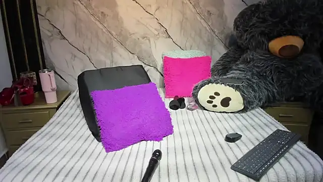 Онлайн чат XXX Niyirey1