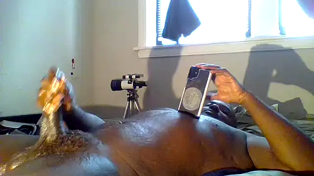 JezOne555 Show in webcam