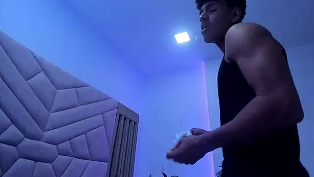 DomenicoRey 网络视讯表演