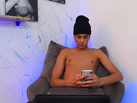 Webkamerová show Gabriiel_maddox