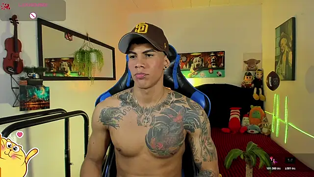 Damian_latinxxx: διαδικτυακό σόου στην κάμερα