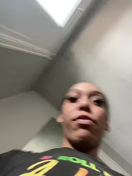 Velvetraexo's Webcam Show