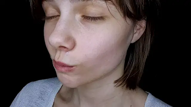 ExitedTrothのウェブカメラショー