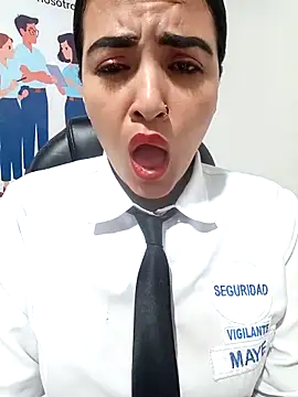 MAYE__13's Live XXX Chat