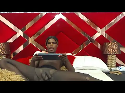 SusanMendoza Show in webcam