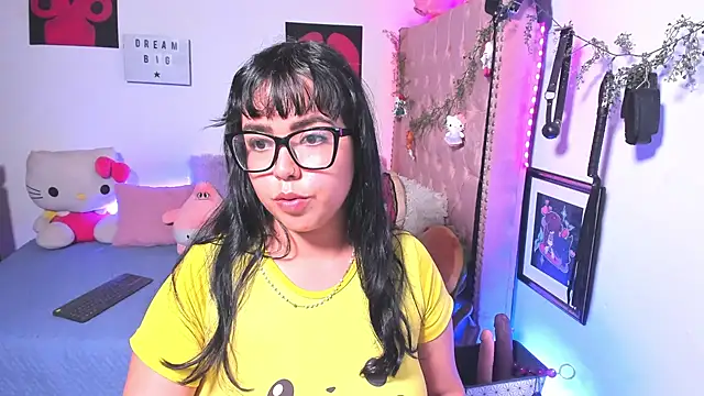 Chatroom XXX en direct de LillyCandy