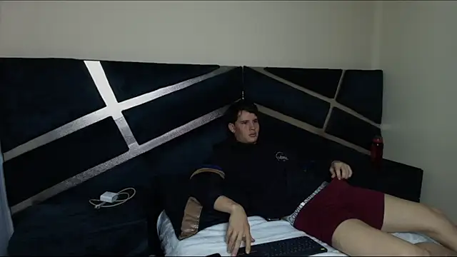 SEXYBOY_VC Adlı Modelin Canlı XXX Sohbeti