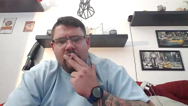 sexykevin17cm Adlı Modelin Canlı XXX Sohbeti