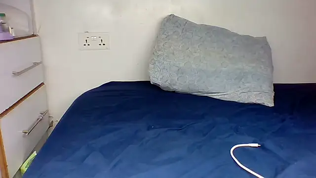 Sunny_Diva Live XXX-Chat