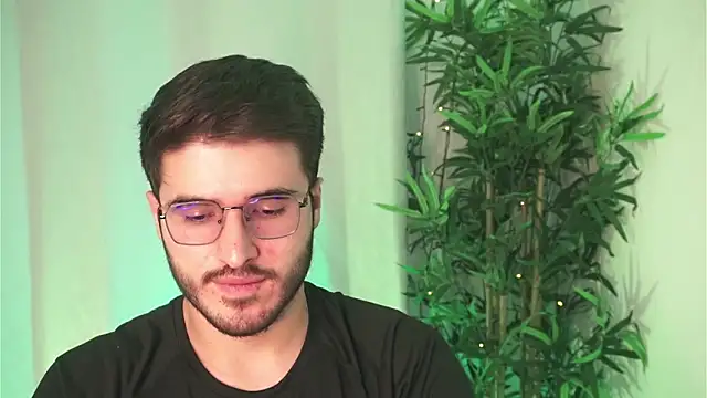 Tony_Wylie Adlı Modelin Web Kamerası Şovu