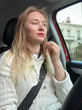 Weettyy Adlı Modelin Canlı XXX Sohbeti