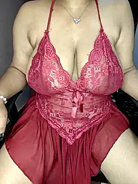 Curvy_Pooja 即時 XXX 聊天