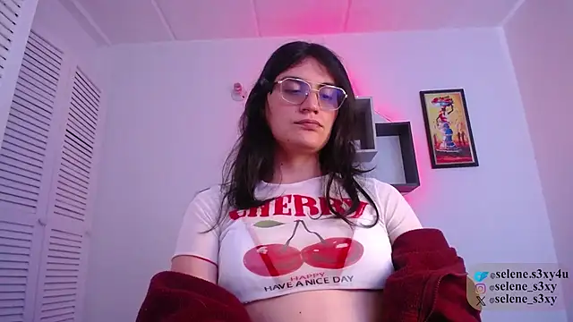selene_cutie Pertunjukan Webcam