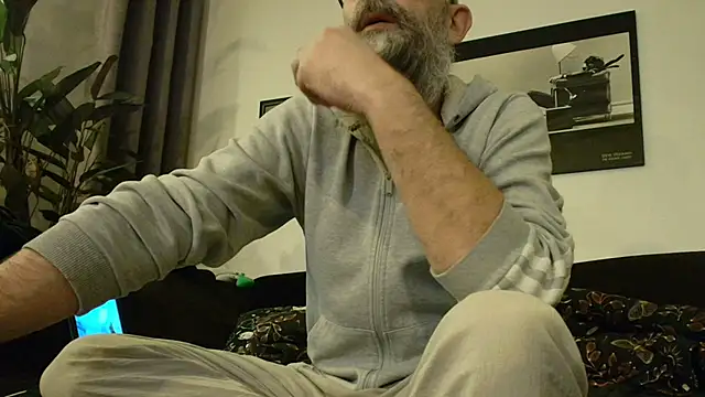 Kingsscepter Adlı Modelin Canlı XXX Sohbeti