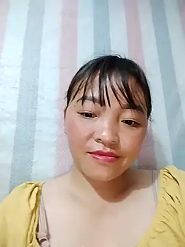 Minkine022 即時 XXX 聊天