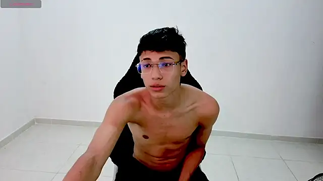 Im_david02: онлайн-секс-чат