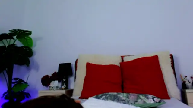 دردشة CharmingAnnie الجنسية المباشرة