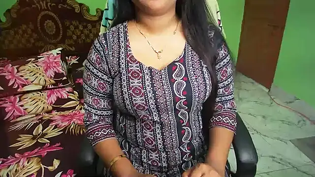 Živý XXX chat BengaliQueenStar