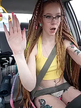 عرض كام LucidLucy