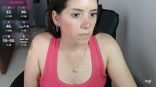 spicey_latina's Live XXX Chat