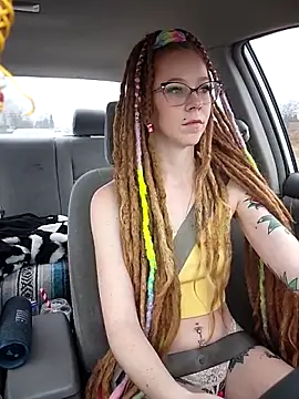 LucidLucy Show Webcam